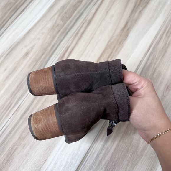 Blondo Samara Brown Waterproof Zip Booties Size 7.5 - Picture 4 of 5